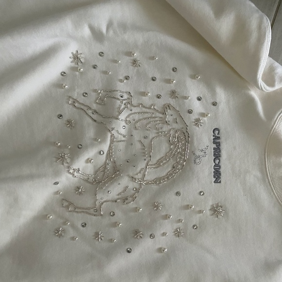 Forever 21 sweatshirts white size xl with pearls and crystals - Picture 3 of 4